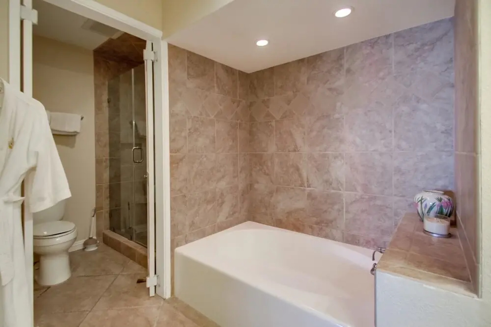 Gorgeous Ocean View Condo with Pool & Spa SURF9 by RedAwning