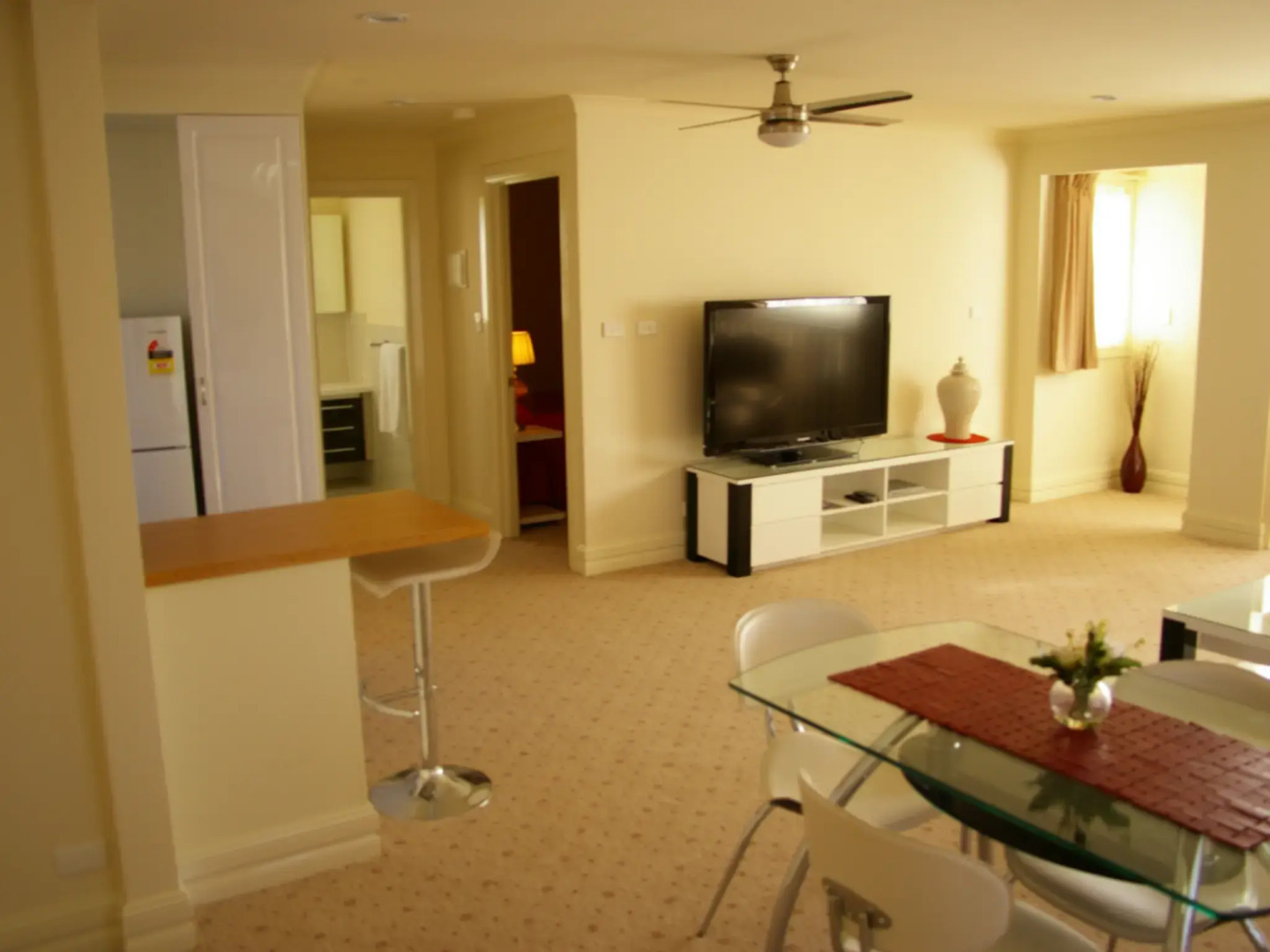 Deakin Executive Apartment