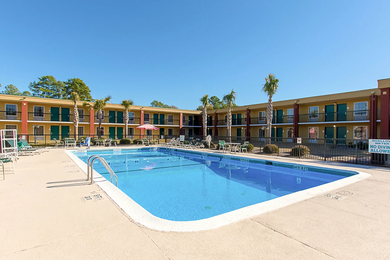 Quality Inn & Suites Ft. Jackson Maingate