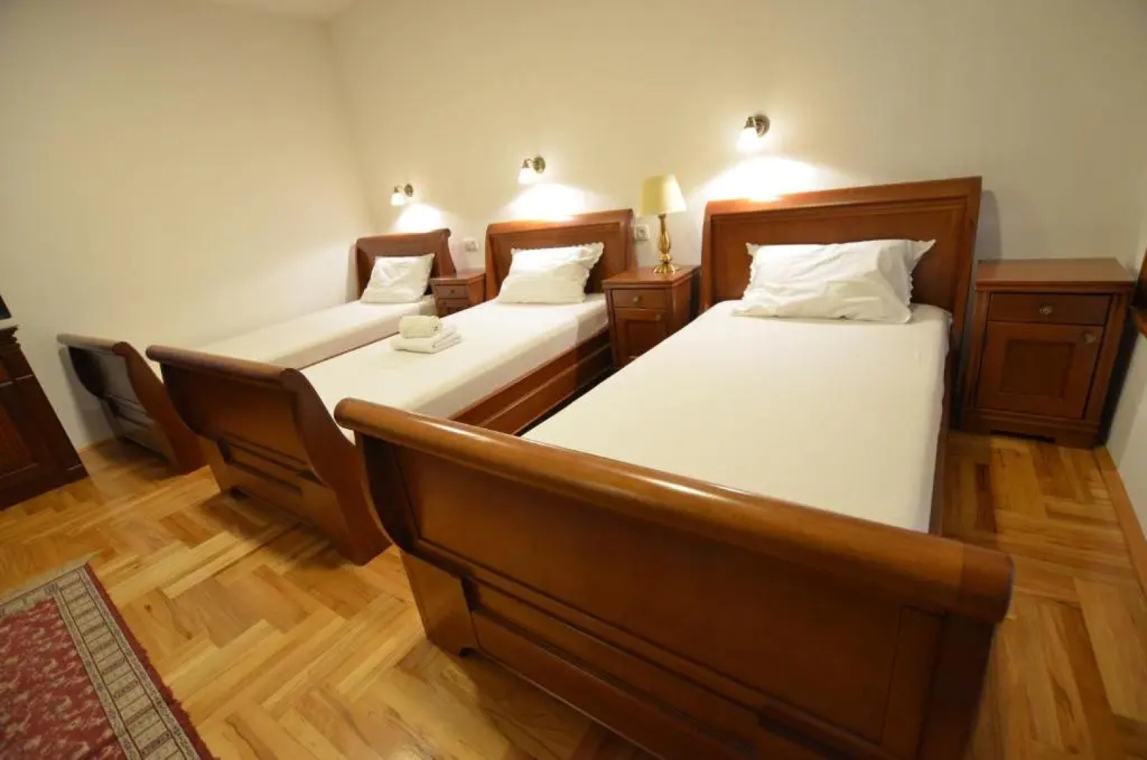 Mladenovic apartments