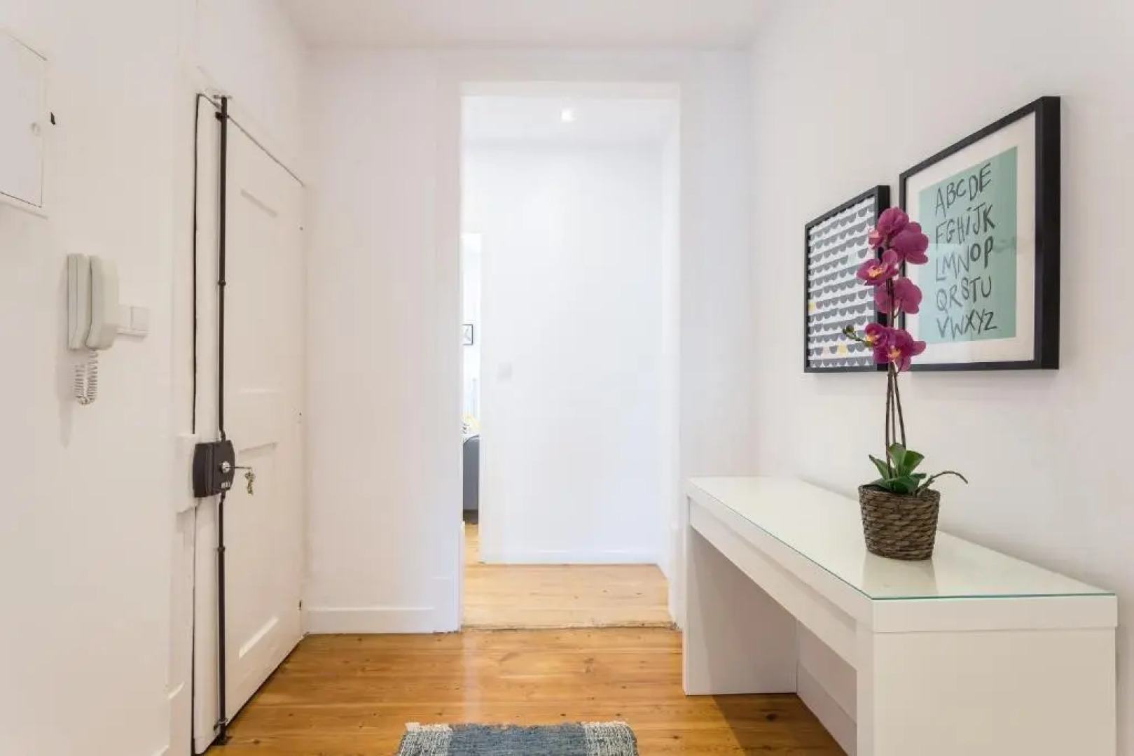 Three bedroom apartment in historical centre -Bairro Alto