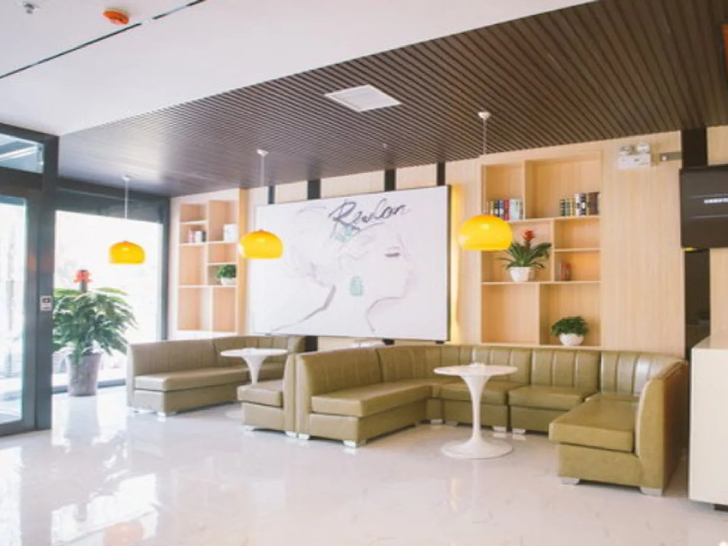 7 Days Premium Luo Yang Wan Da Plaza Branch