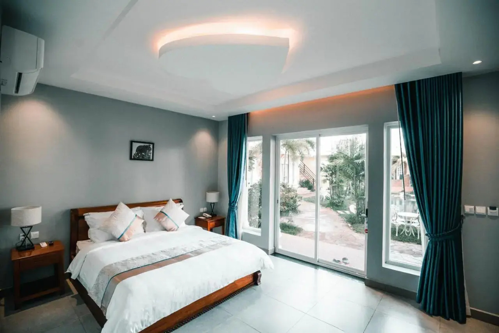 Sokchea Kampot Hotel