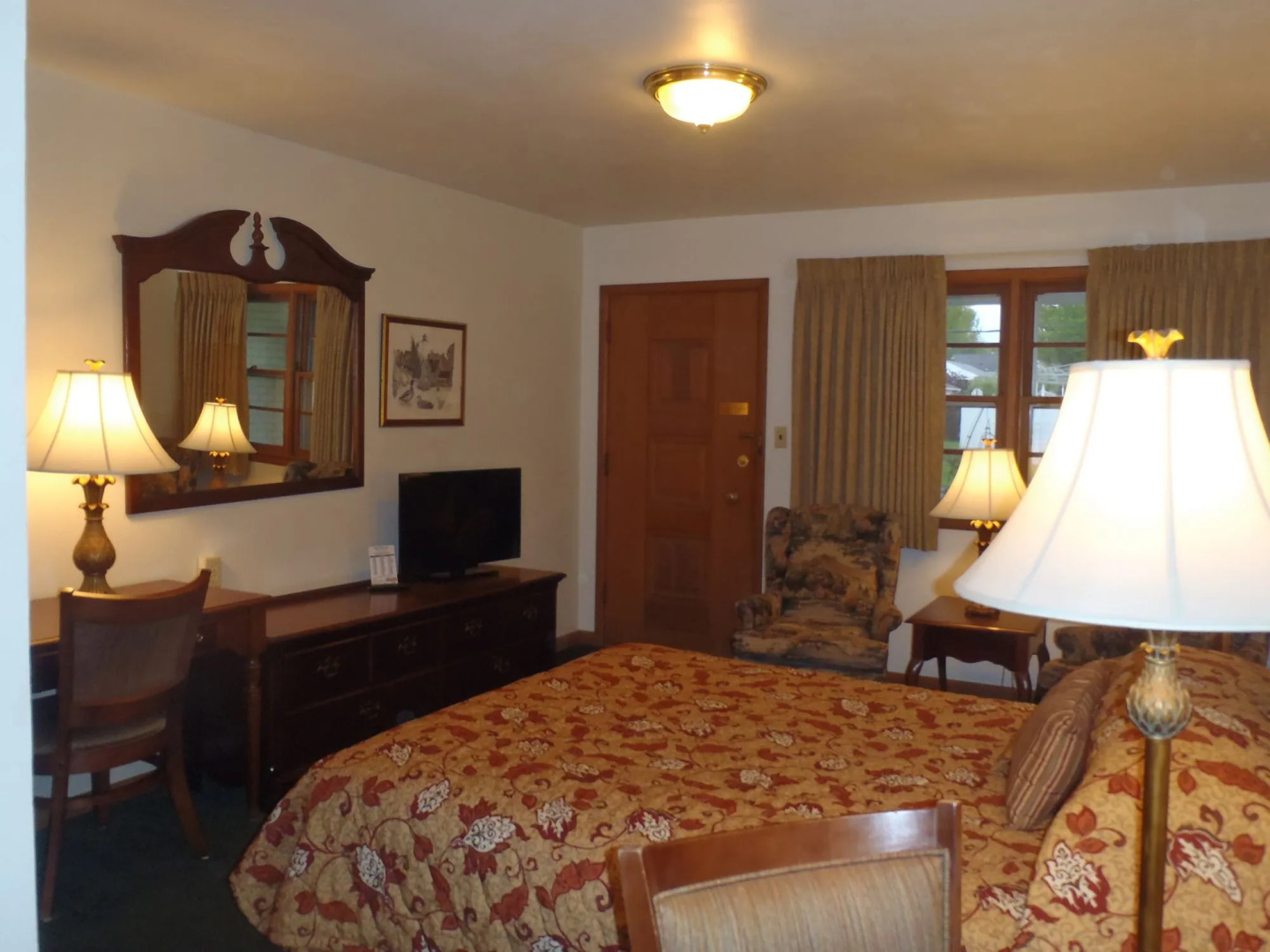 Glass House Inn Erie Near I-90 & I-79