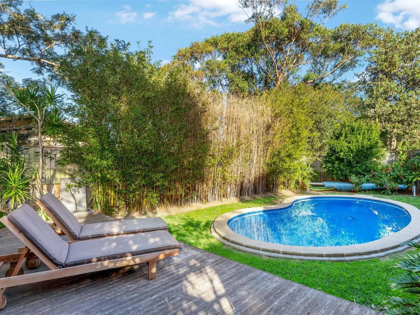 SEAWARD Werri Beach Gerringong 4pm check out Sundays