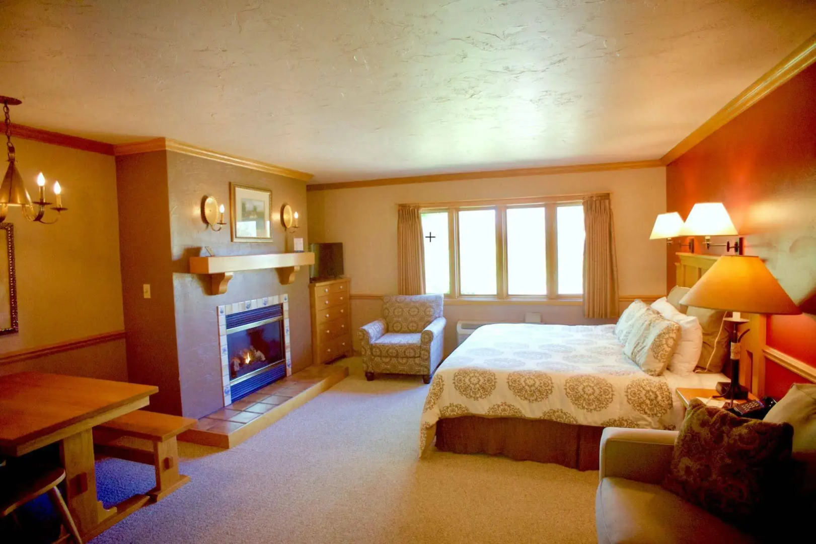 Settlement Courtyard Inn & Lavender Spa