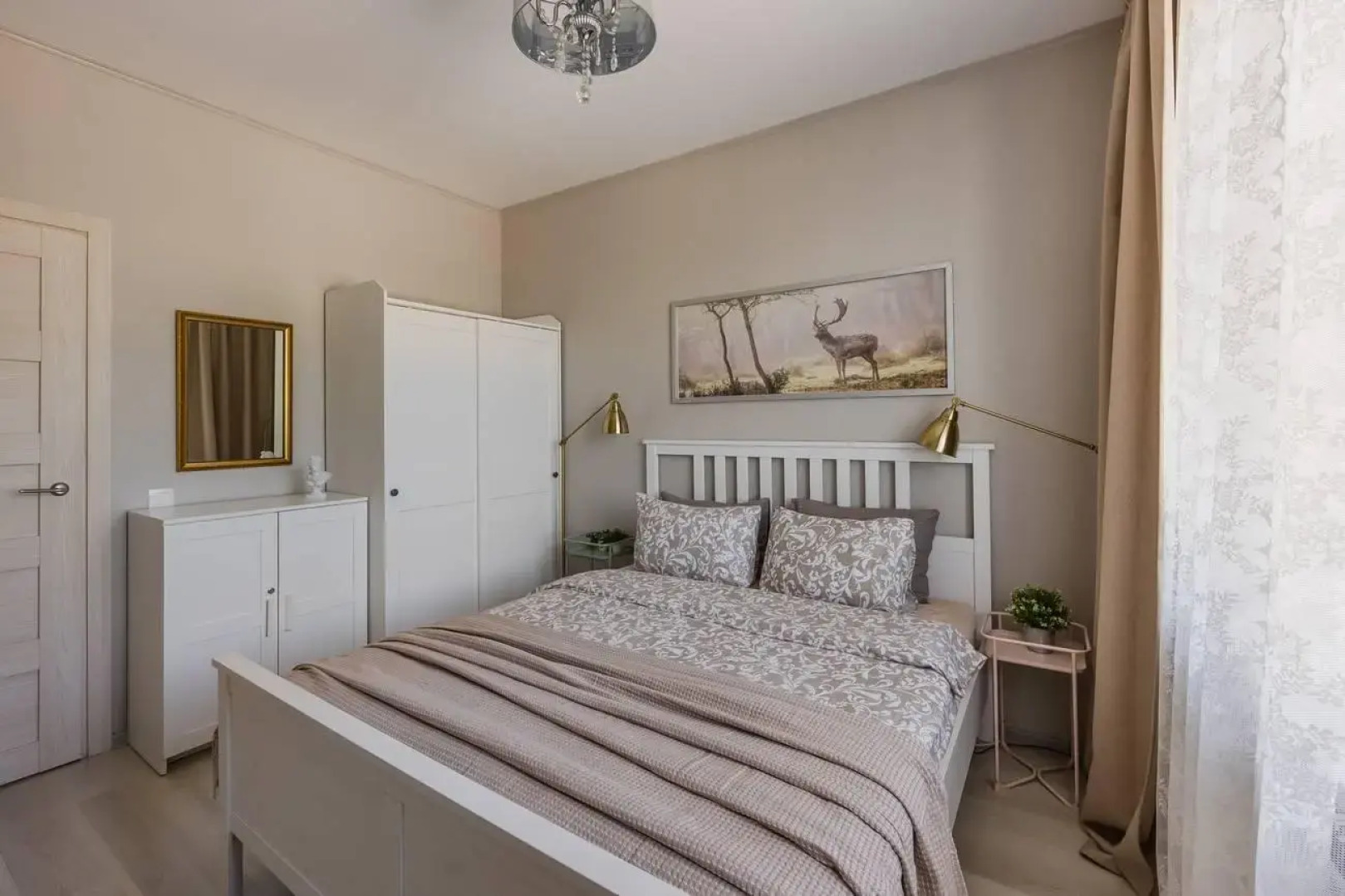 Апартаменты на аллее Тулонская 12