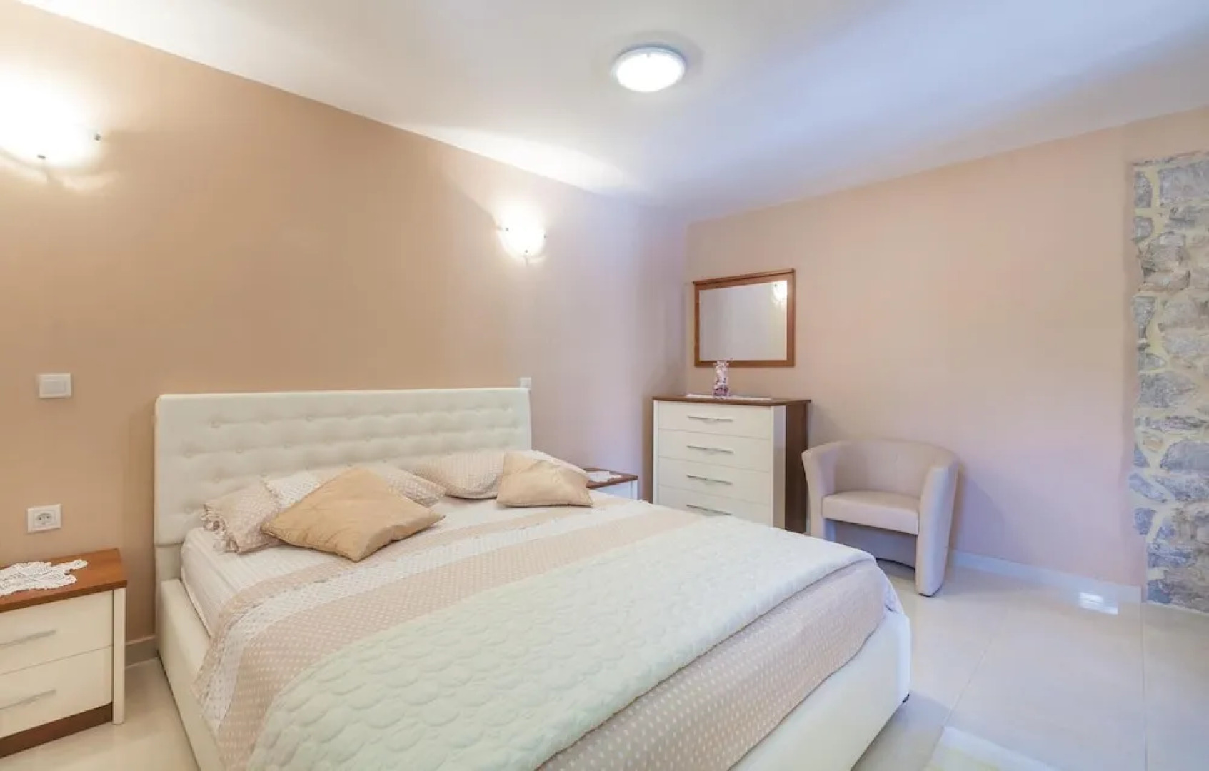 Nice Home in Ostrvica With Wifi and 5 Bedrooms