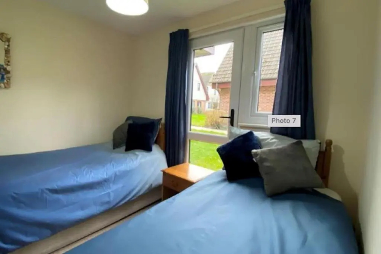 Trevithick Cottage Sleeps 6, Dog Friendly, Parking