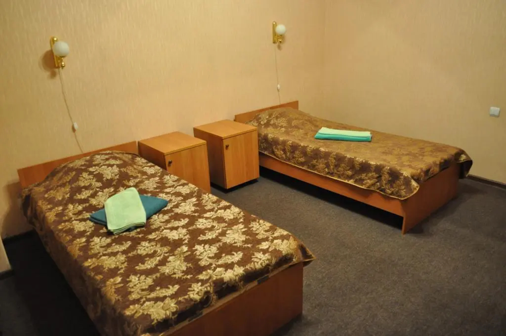 Kdo Hotel