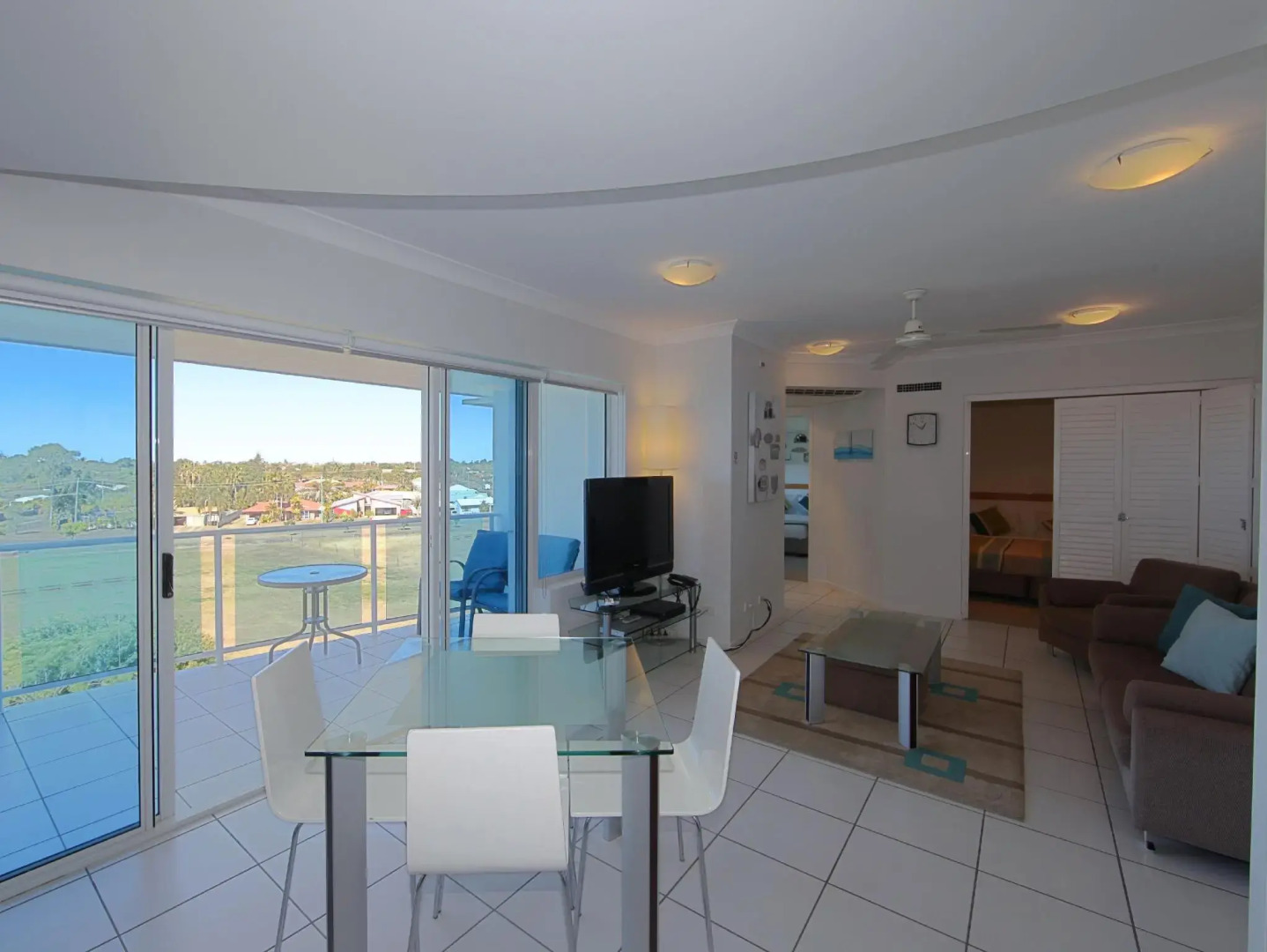 Koola Beach Apartments Bargara