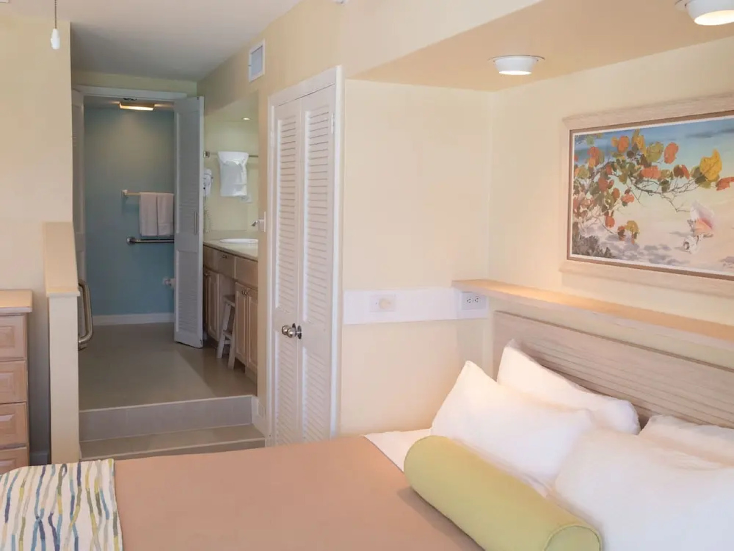 Paradise Island Beach Club Ocean View Villas