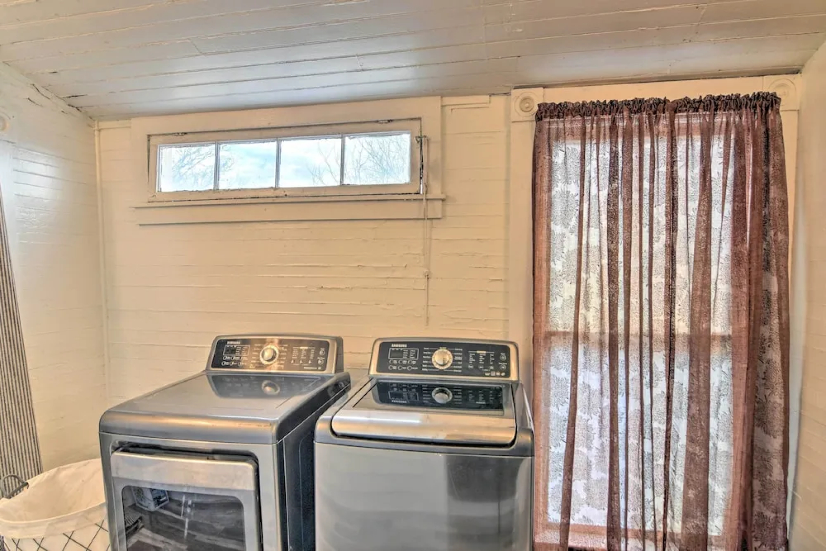 Vicksburg Home w/3 Porches, Walk to Downtown