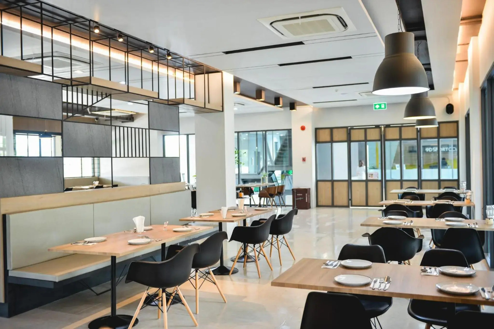 9D Sport Hotel (SHA Extra Plus)