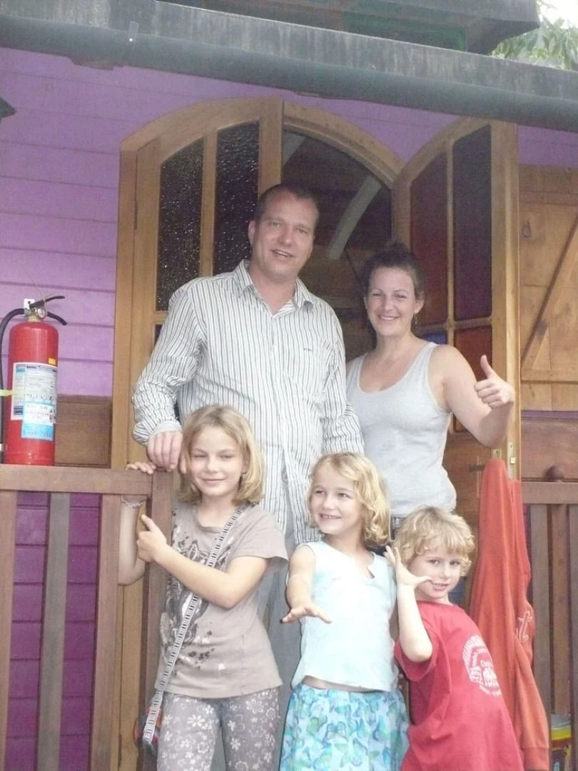 Hosteria La Roulotte Mindo