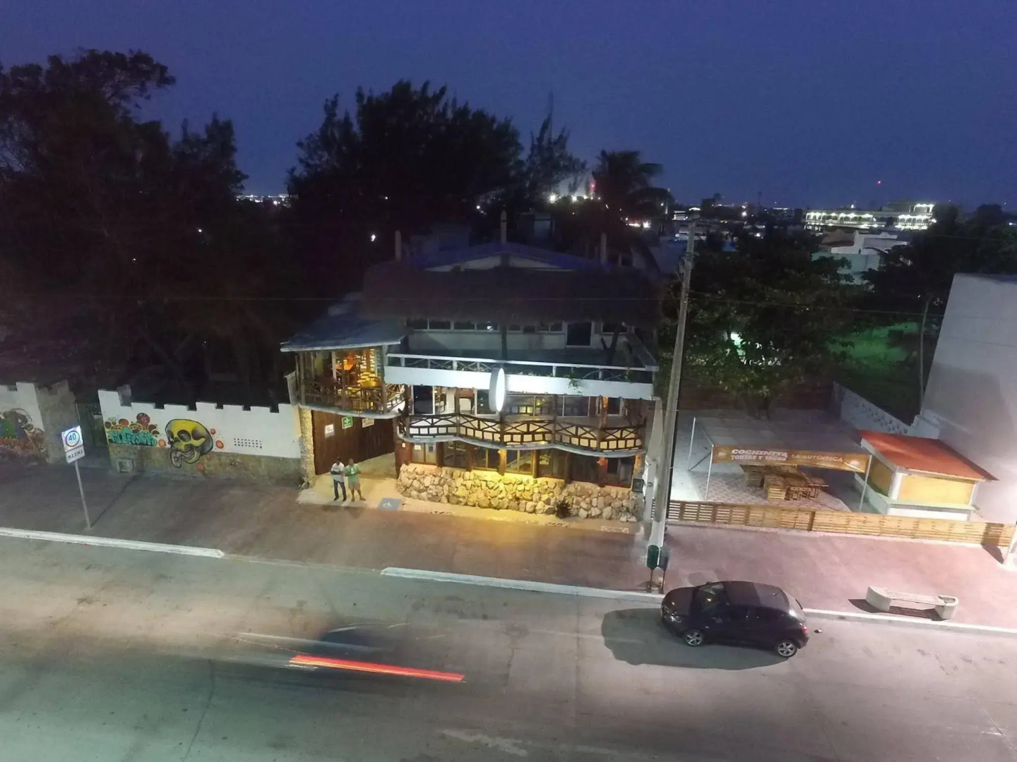 Azul Hotel & Restaurante