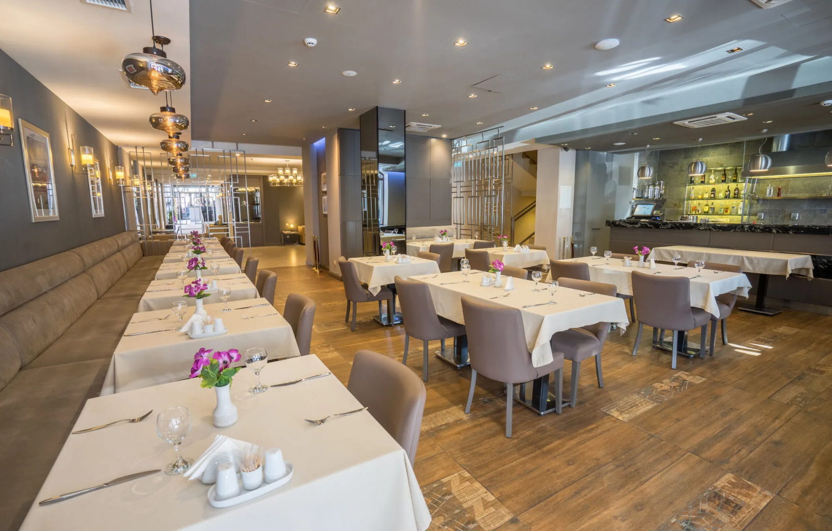 Отель City Avenue