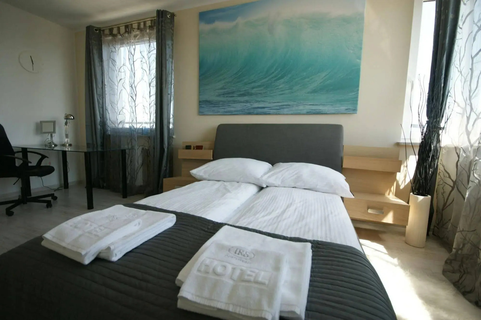 IRS ROYAL APARTMENTS - IRS Aviator