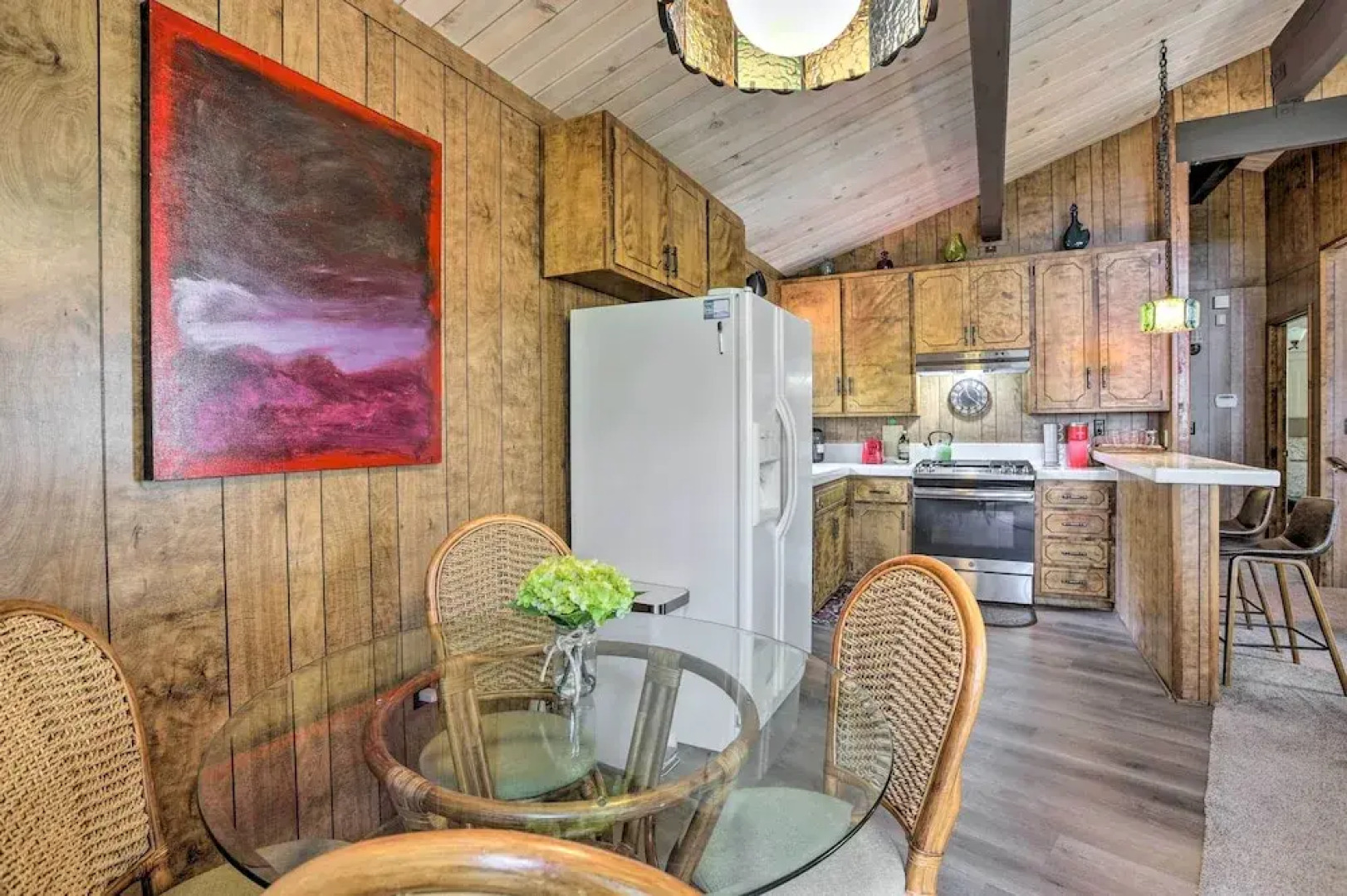 Lake Arrowhead Cabin w/ Mid-century Charm!