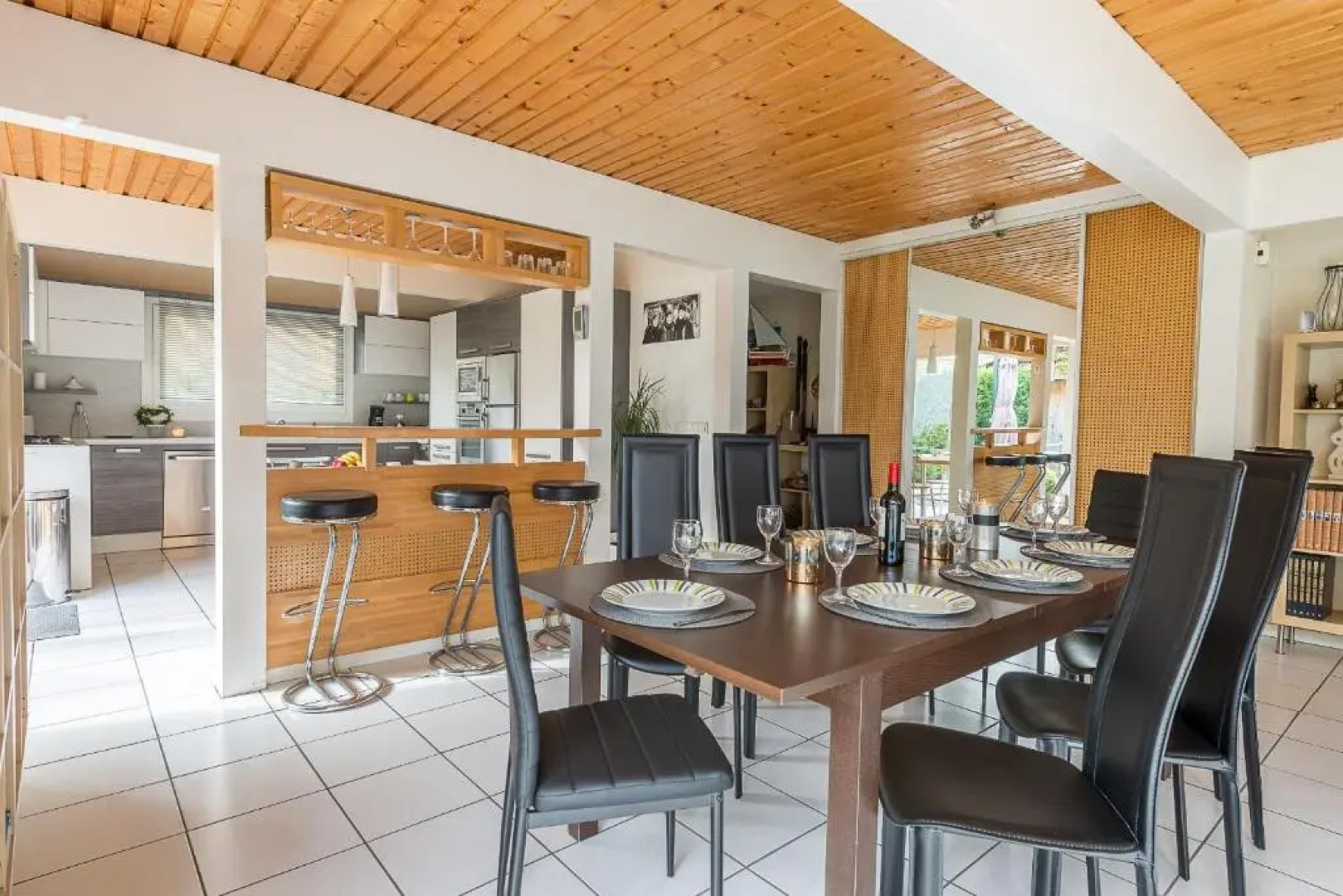 BREDANNAZ-Villa avec vue panoramique sur le lac 8pers by LocationlacAnnecy, LLA Selections