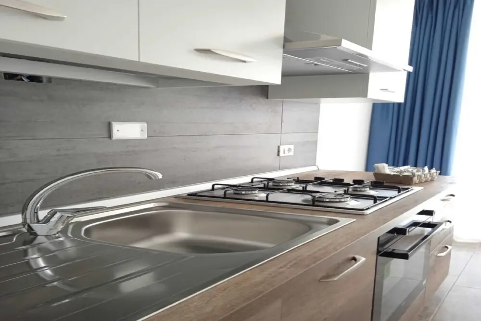 Acquamarina Apartment On Sea Shore