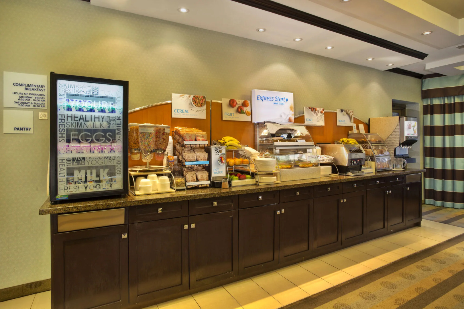 Holiday Inn Express & Suites Kingston Central by IHG