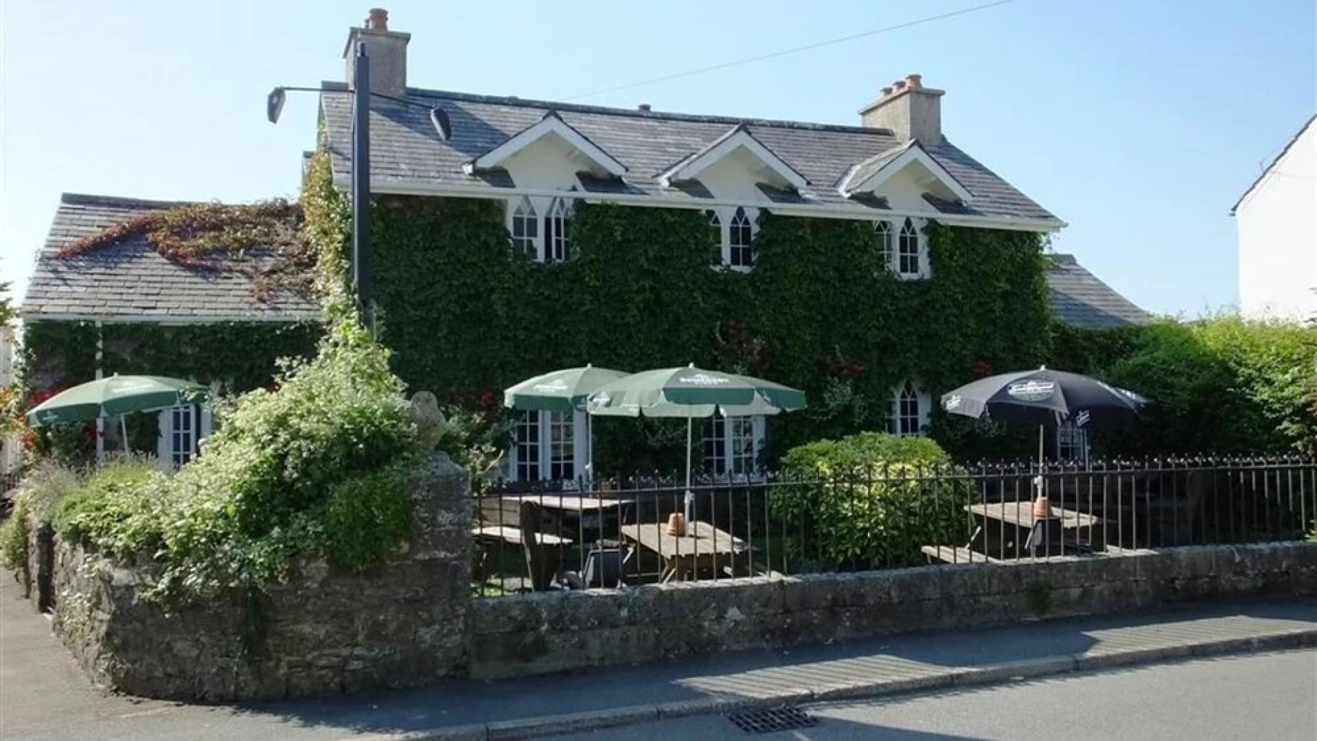 Cosheston Apartments 5