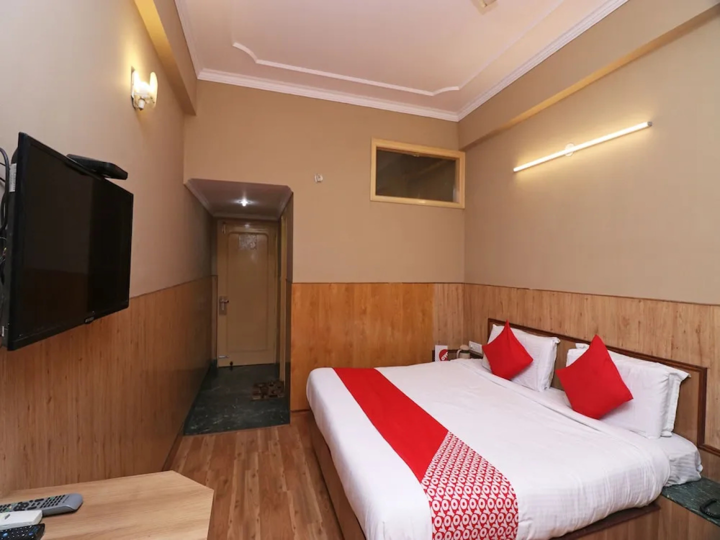 OYO 22075 Hotel Bali Palace