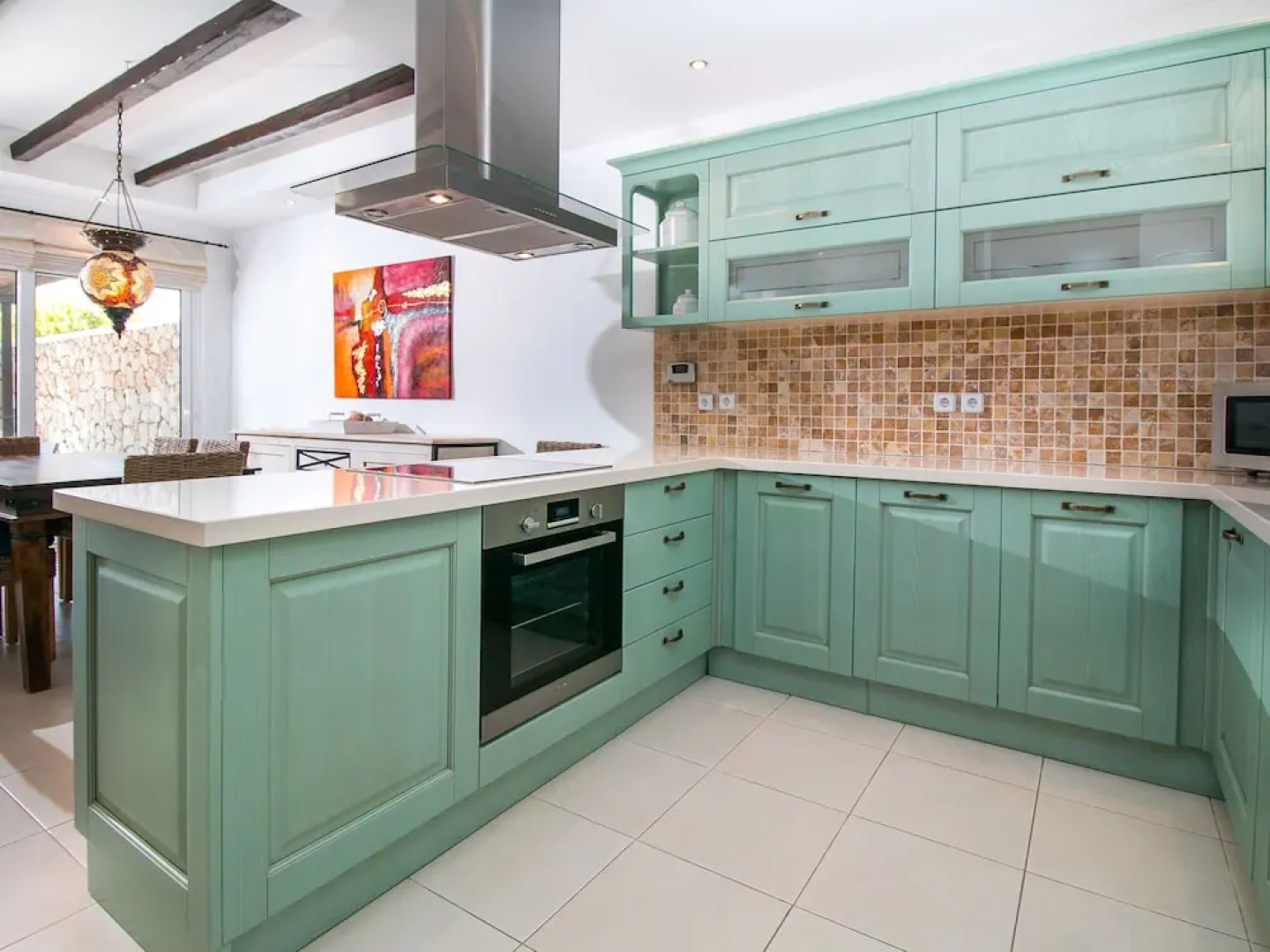 Beautiful Traditional Style Villa Near the Coast With Pool, Close to Golf Course