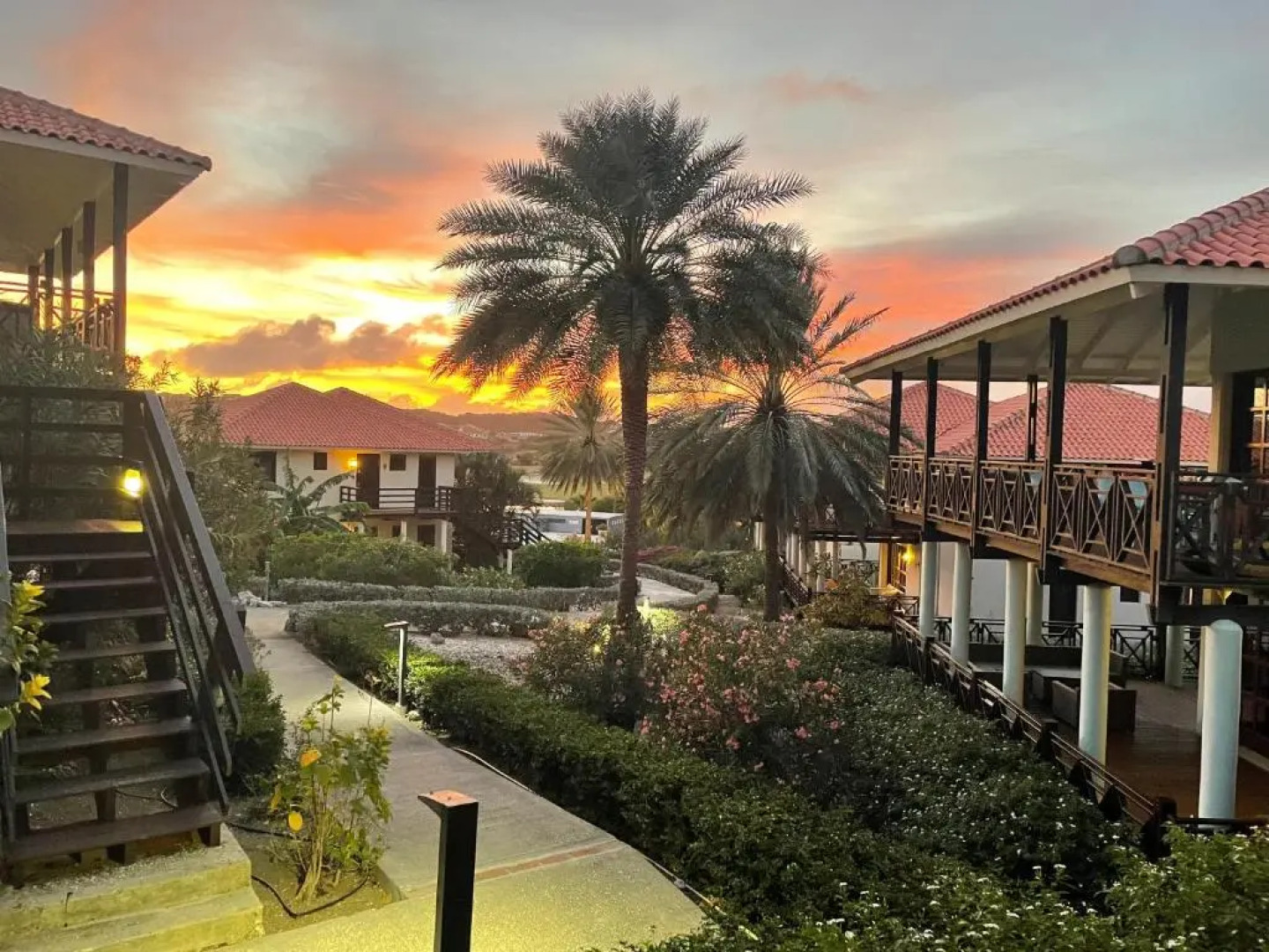 Blue Bay BEACH Villa 27 3-min beach-pool-golf