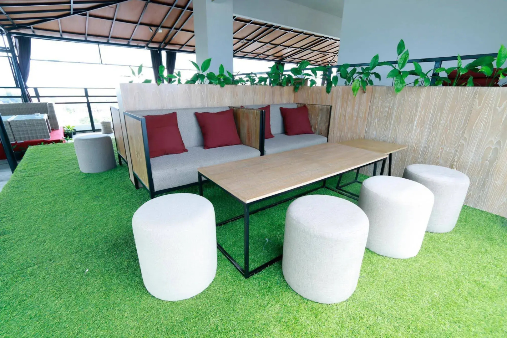 Yellow Star Hotel Gejayan