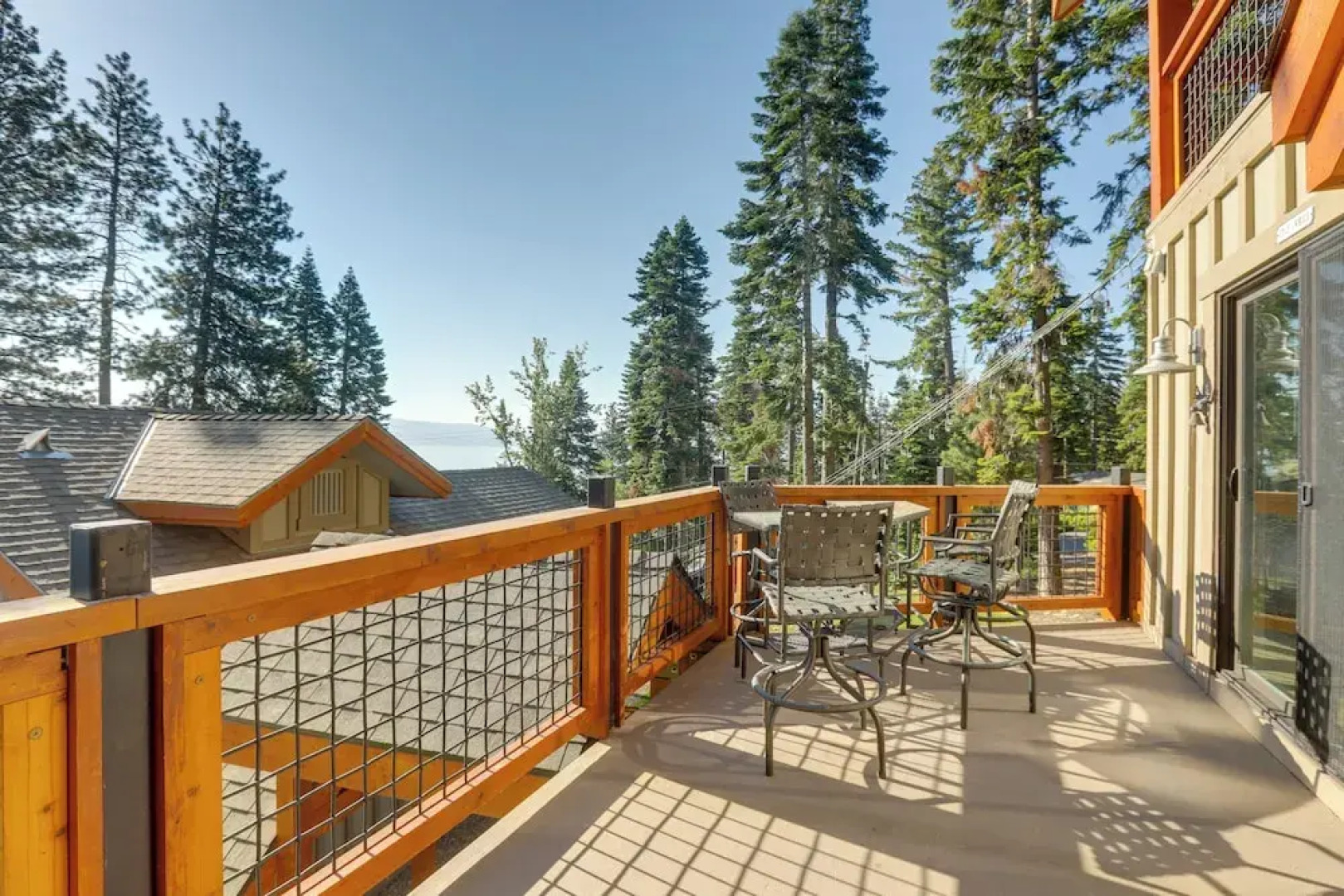 Lake Tahoe Views & Hot Tub: Stunning Luxury Home!