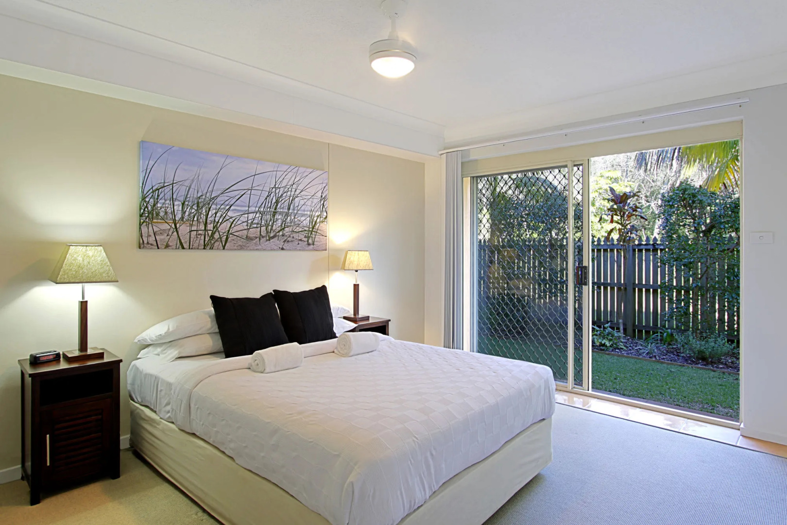 Sea Breeze on Main Beach