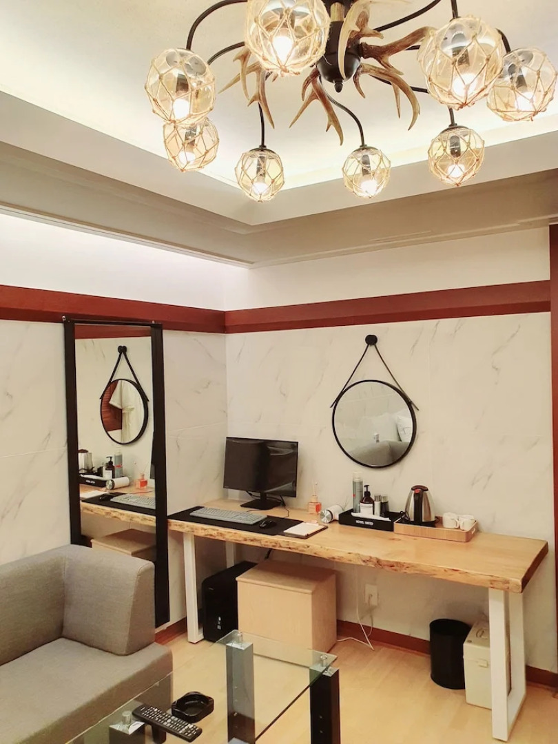 Uneed Business Hotel