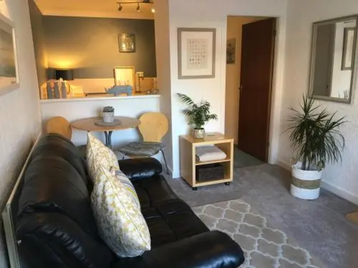 York House Apartments