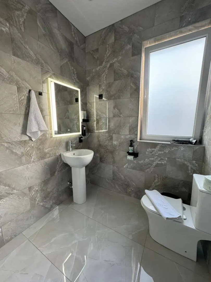 Коттедж "Небо" с подогреваемым бассейном и сауной