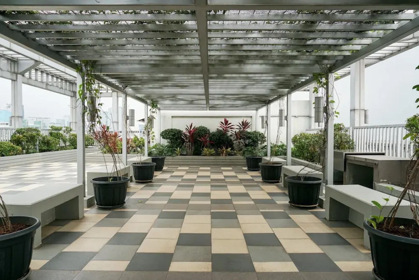 Comfy 2br Cosmo Terrace Apartment