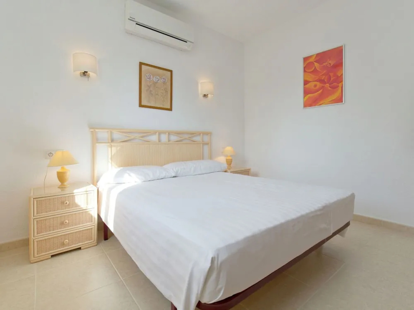 Beautiful Holiday Villa With Private Swimming Pool in Quiet Benitachell