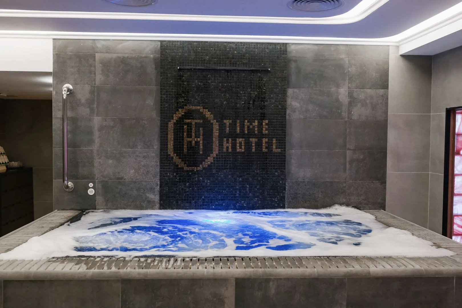 Time Hotel