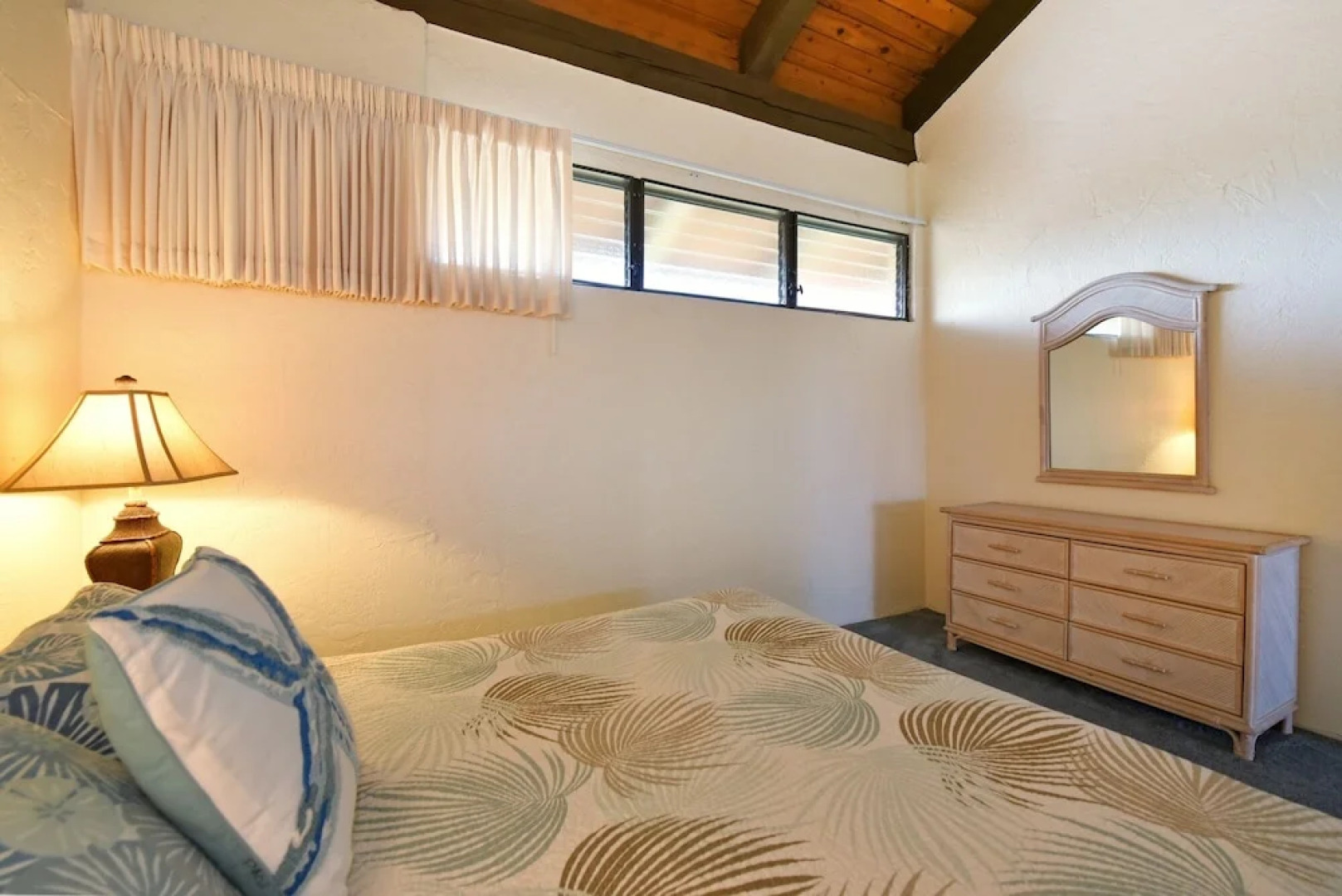 Papakea #d402 3 Bedroom Condo by RedAwning