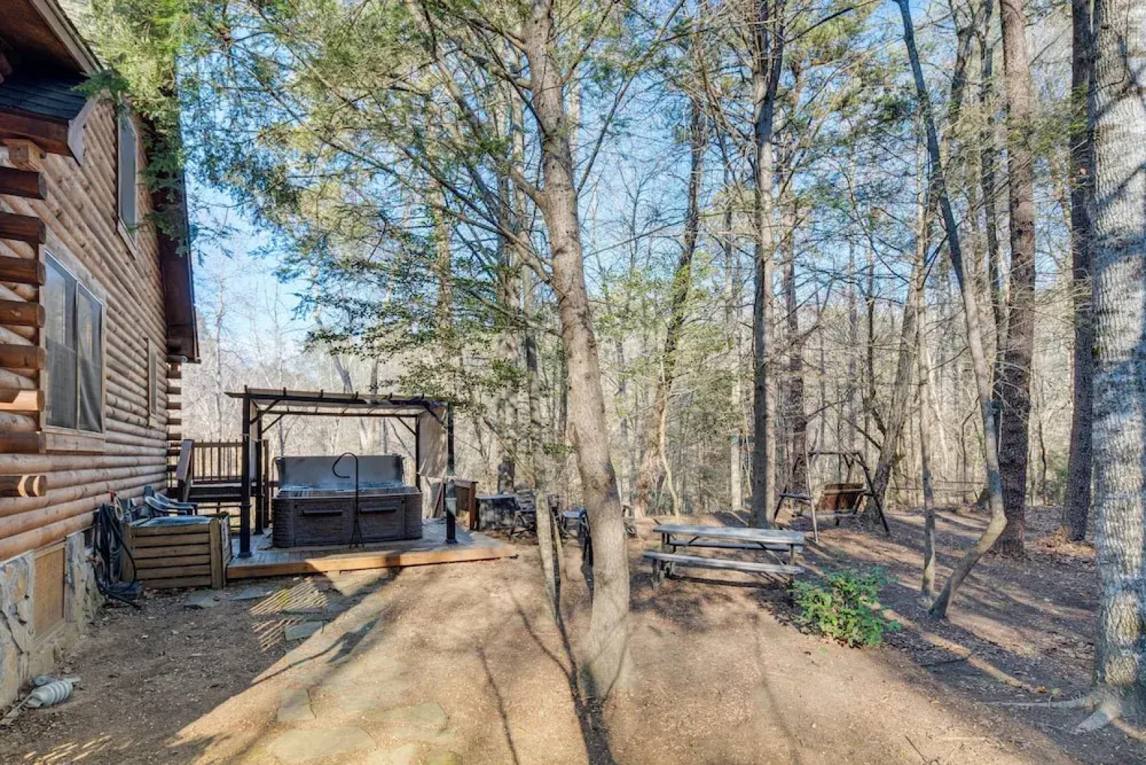 Pet-friendly Cabin w/ Loft: 5 Mi to Lake Lure!