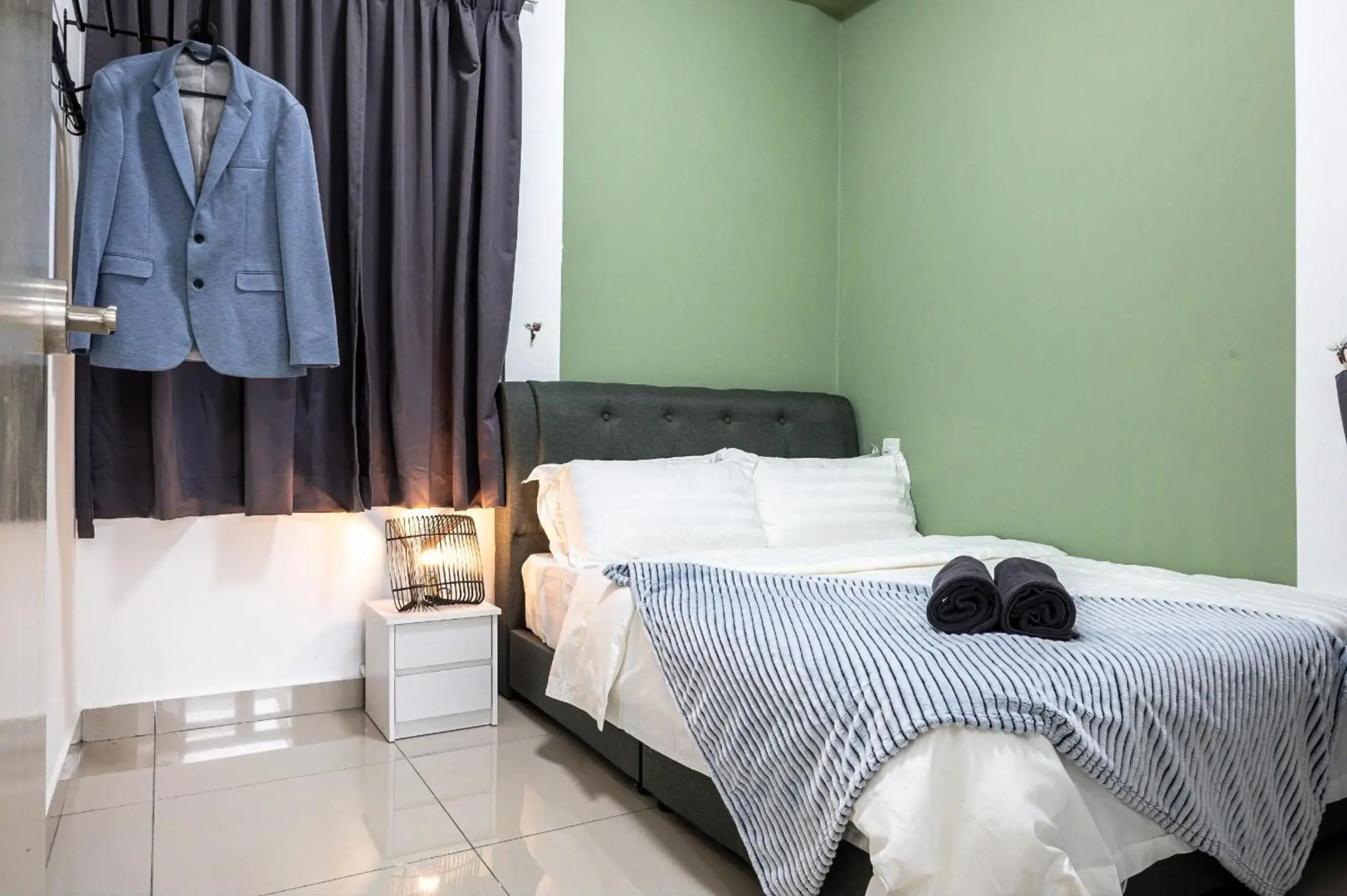 Up to 10PAX , Beside GEM IN MALL, Cyber@KLIA@Putra