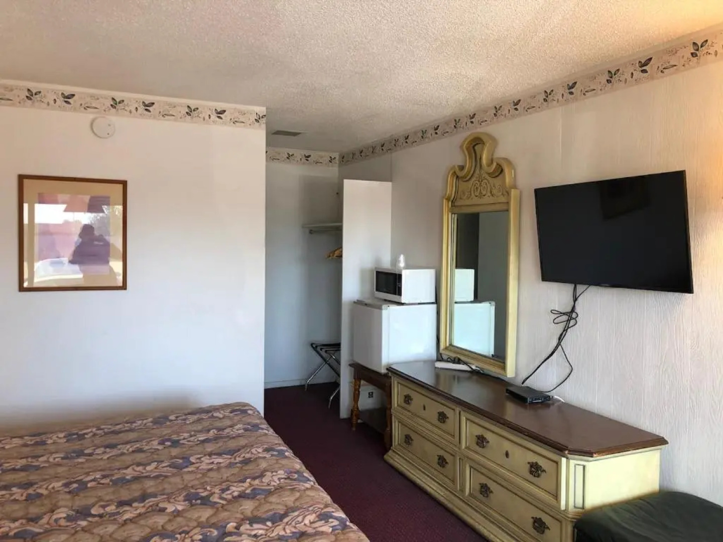 The Hastings Inn Salina