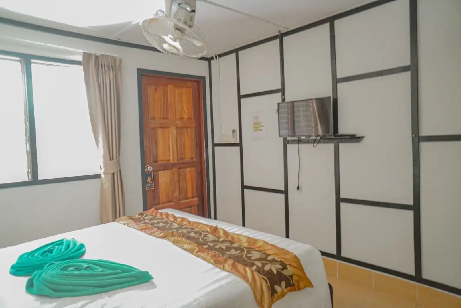 Phi Phi Nice Beach Resort