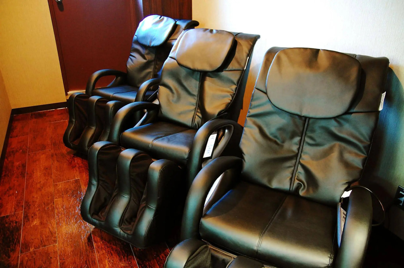 Anshin Oyado Shimbashi - Caters to Men