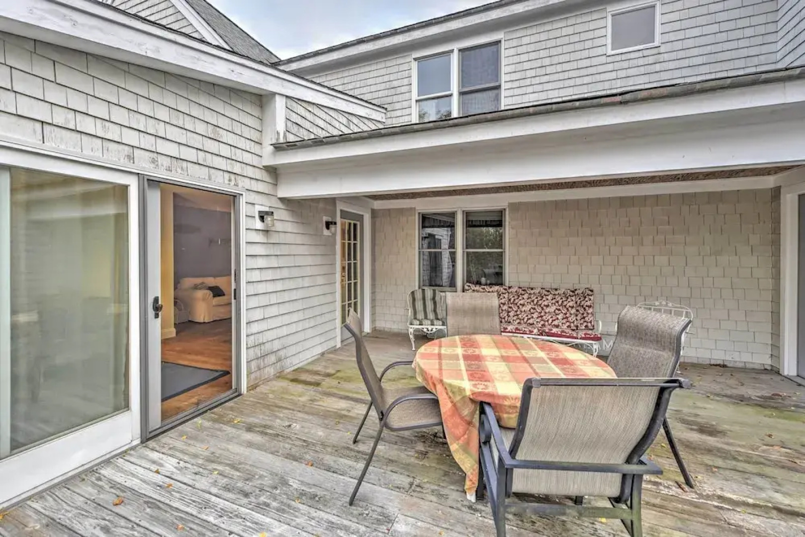 2 Mi to Beach: Nautical Retreat in Bourne!