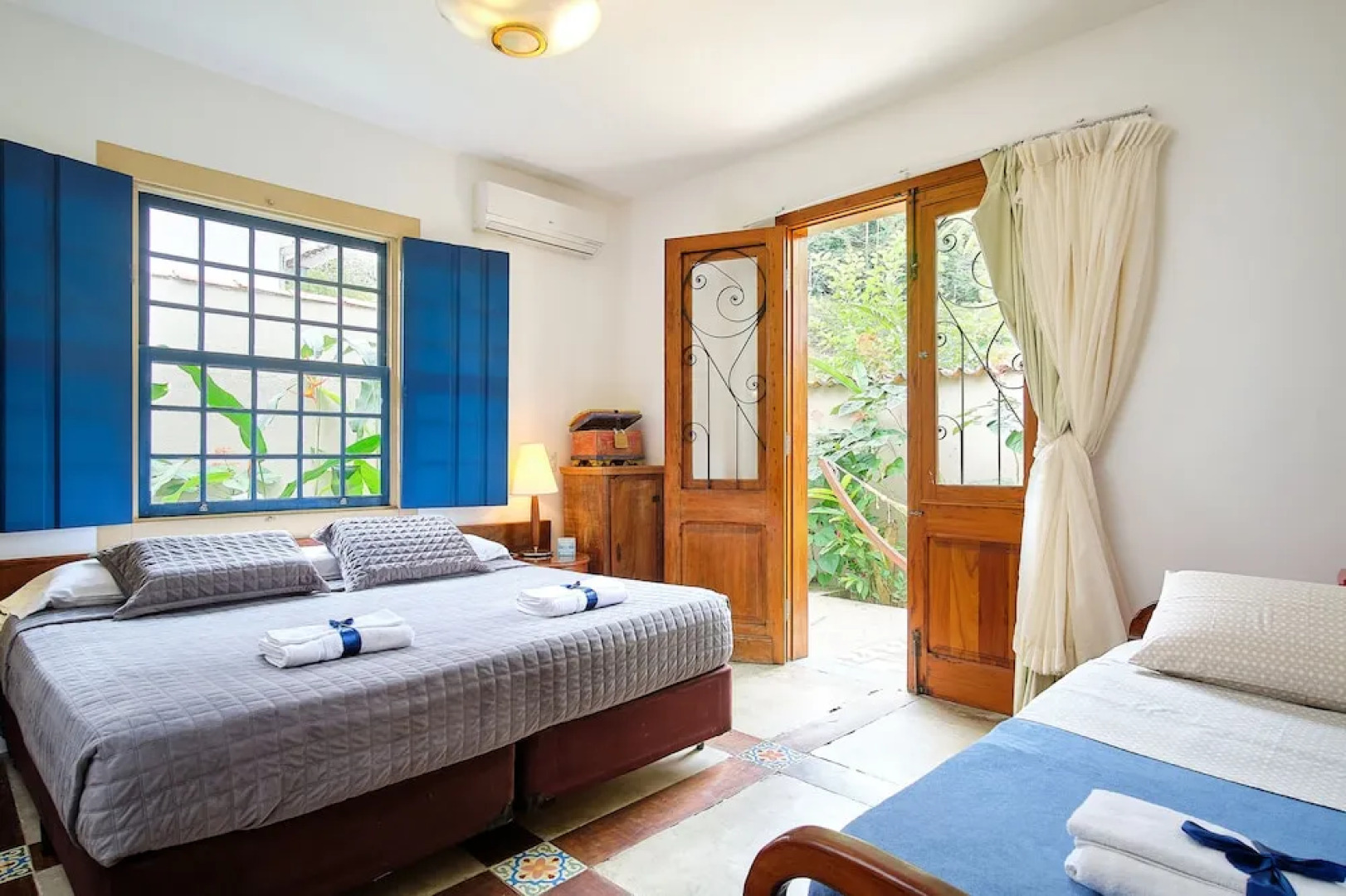 Pousada Pontal Gardens