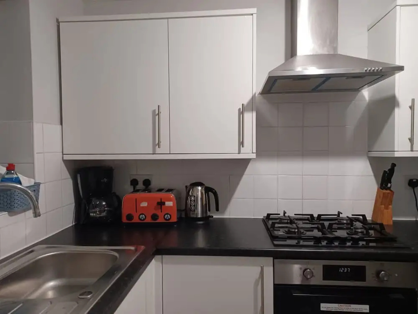 Huku Kwetu - Fieldfare Green