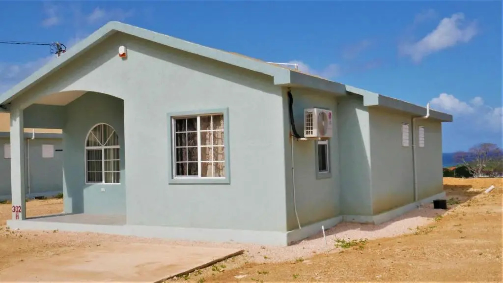 Lux Sea View Camelot Village Discovery Bay