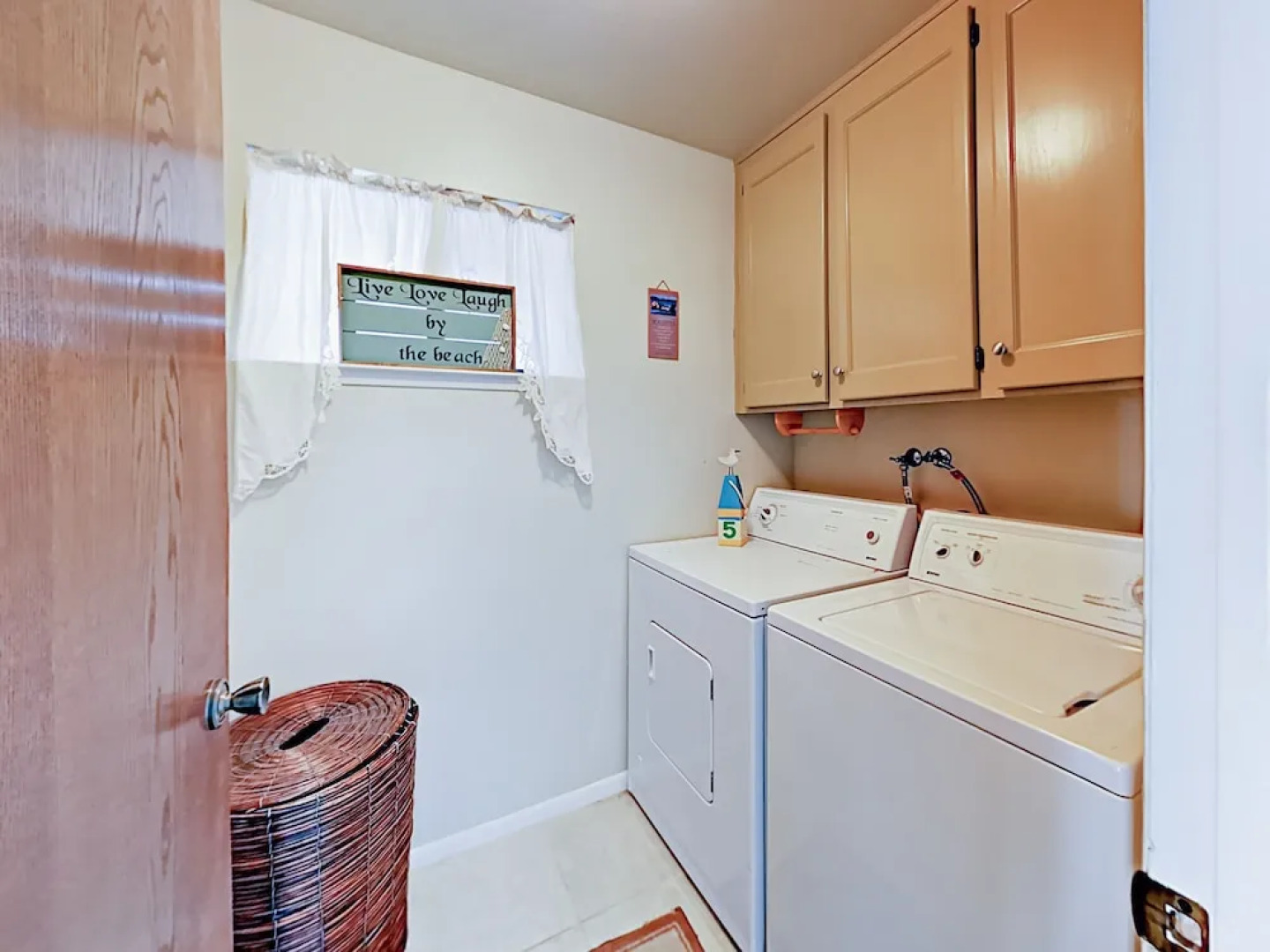 339 Mccarthy Ave Home 3 Bedrooms 2 Bathrooms Home